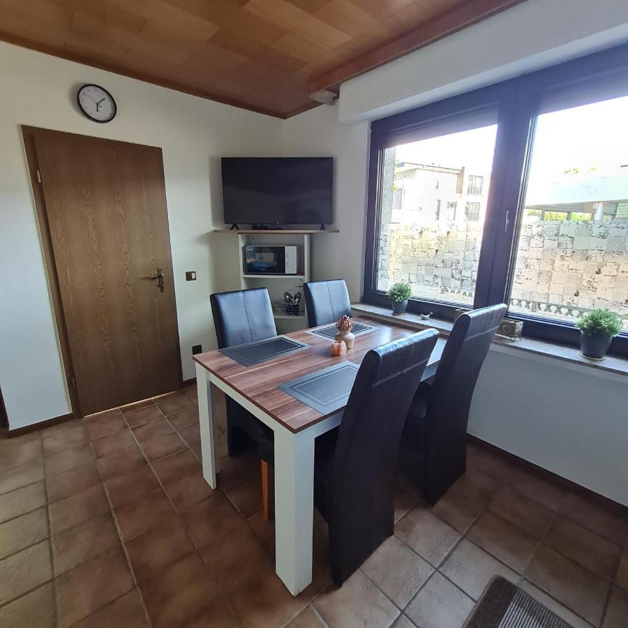 W.esel Apartment *